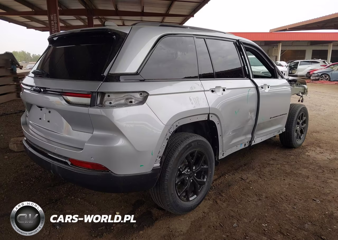 2025 Jeep Grand Cherokee Altitude 4X4 VIN:1C4RJHAG8SC269038 - 4