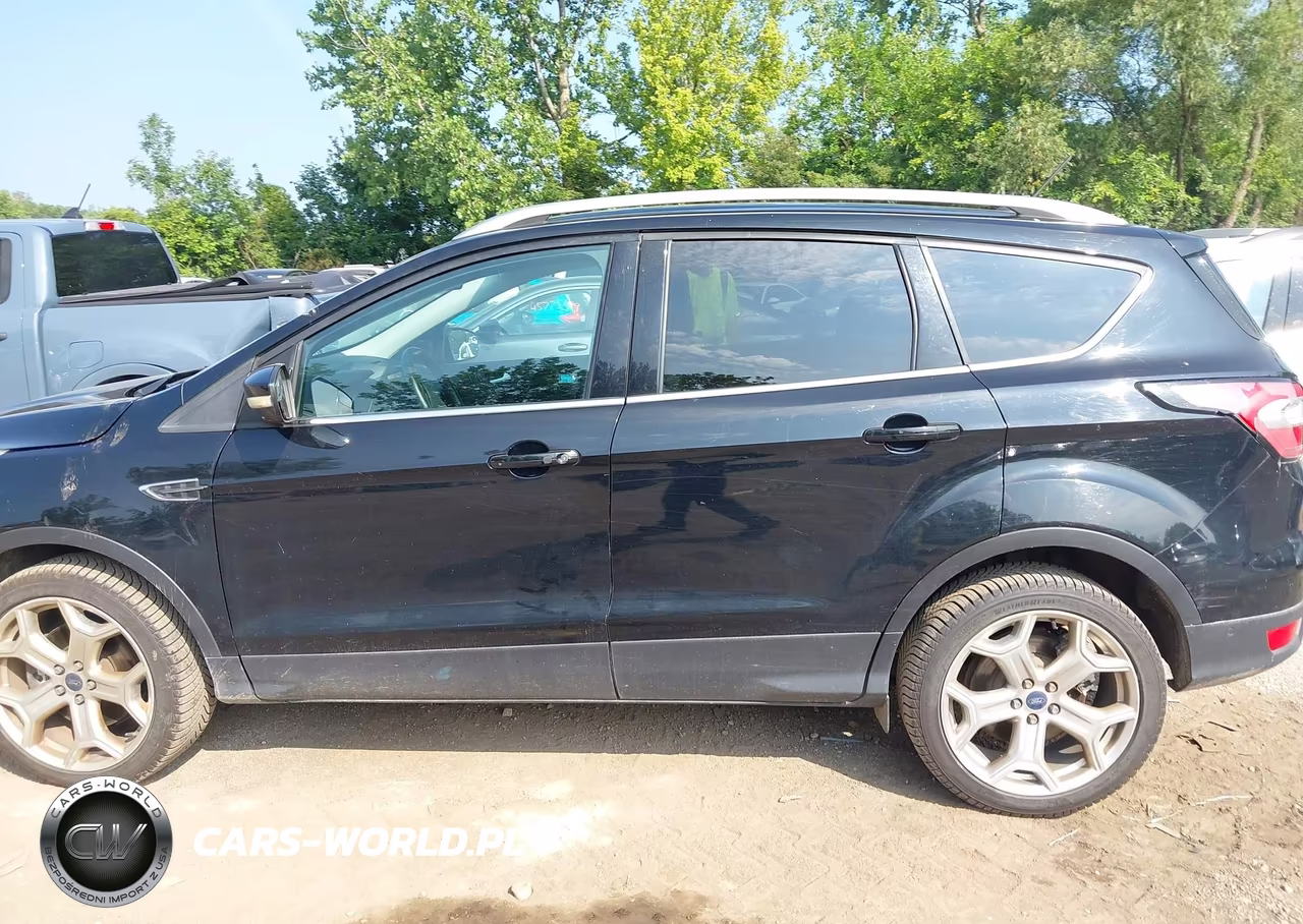 2018 Ford Escape Titanium VIN:1FMCU9J90JUA21603 - 14