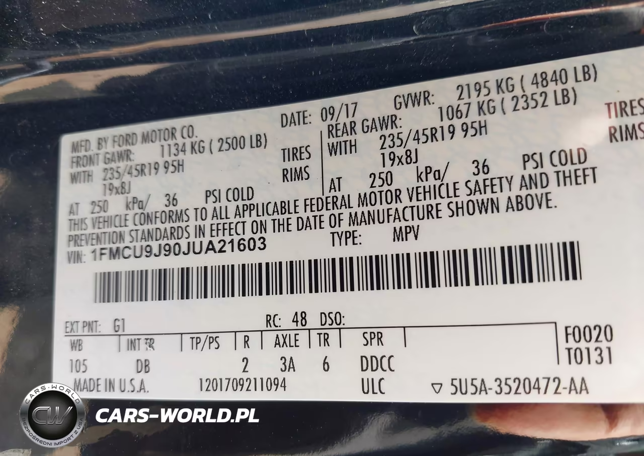 2018 Ford Escape Titanium VIN:1FMCU9J90JUA21603 - 9
