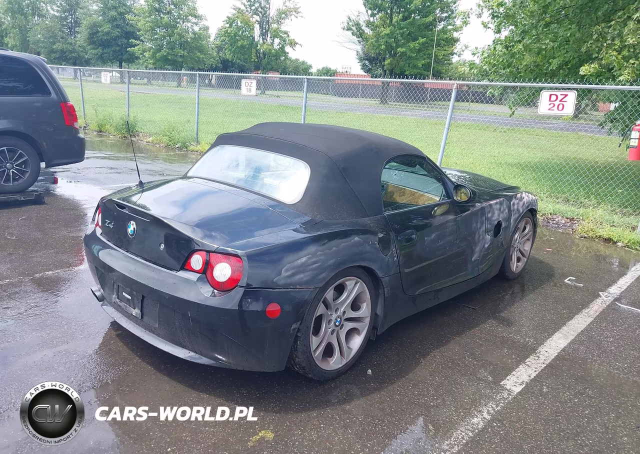 2005 BMW Z4 3.0I VIN:4USBT53585LU10419 - 4