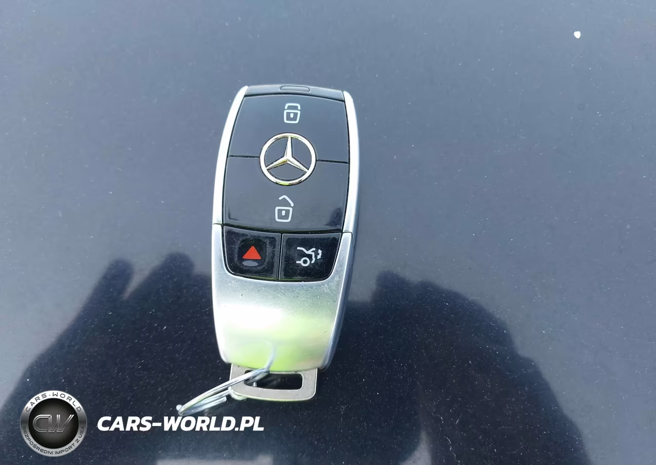 2017 Mercedes-Benz E 300 4Matic VIN:WDDZF4KB4HA080040 - 11