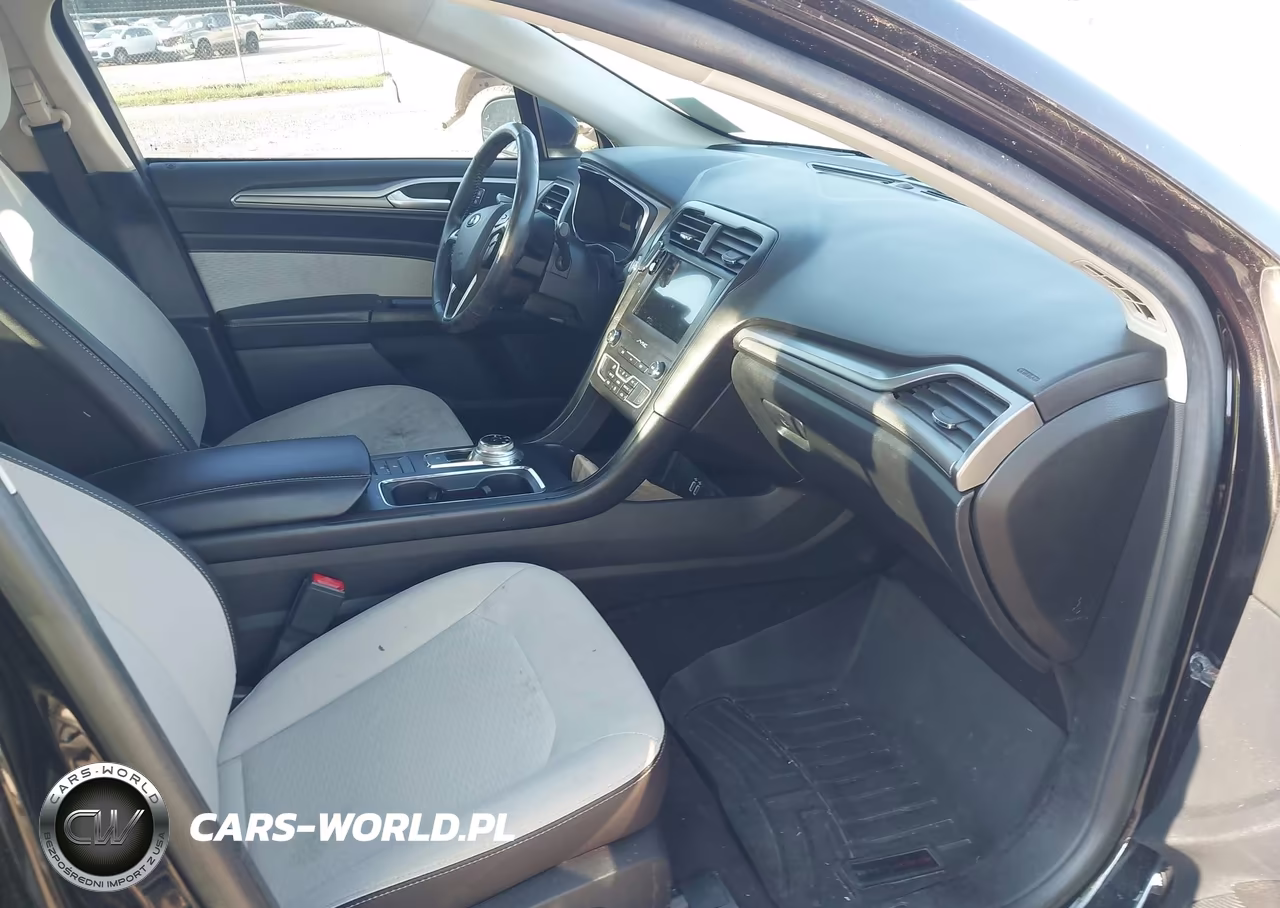 2020 Ford Fusion Se VIN:3FA6P0HD6LR143056 - 5