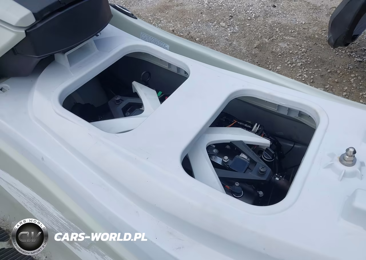 2025 Yamaha Waverunner VIN:00000YAMA3875H425 - 10