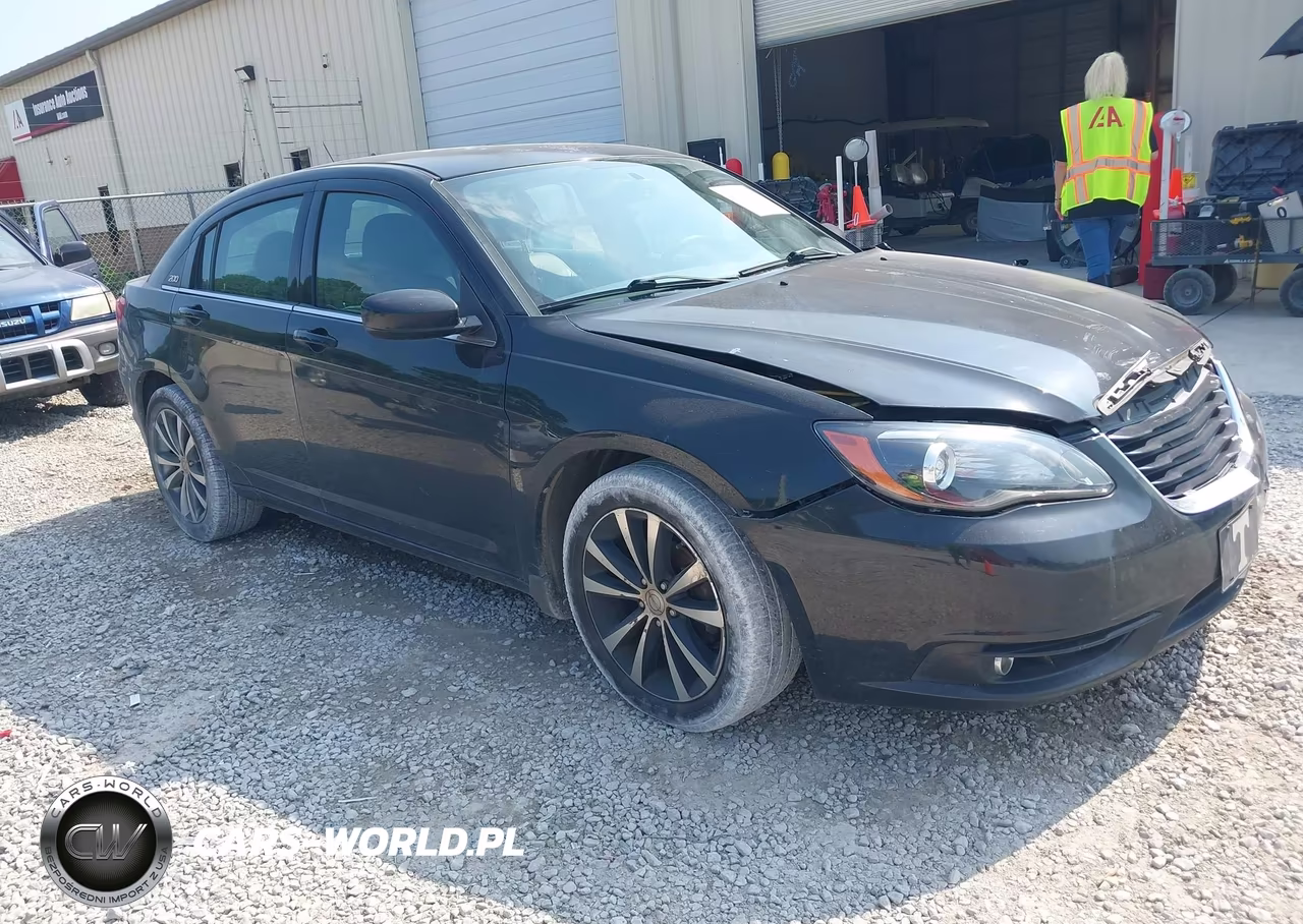 2013 Chrysler 200 Limited – zdjęcie 1 z 11