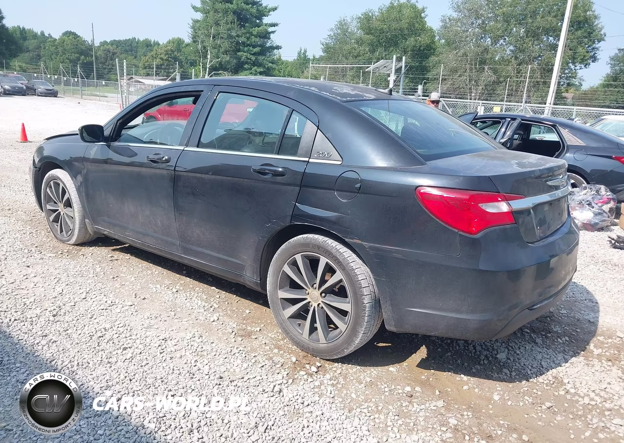 2013 Chrysler 200 Limited VIN:1C3CCBCG3DN523602 - 3