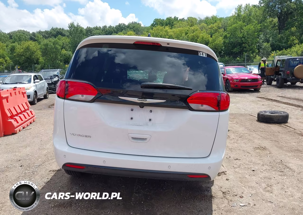 2025 Chrysler Voyager Lx VIN:2C4RC1CG8SR613814 - 16