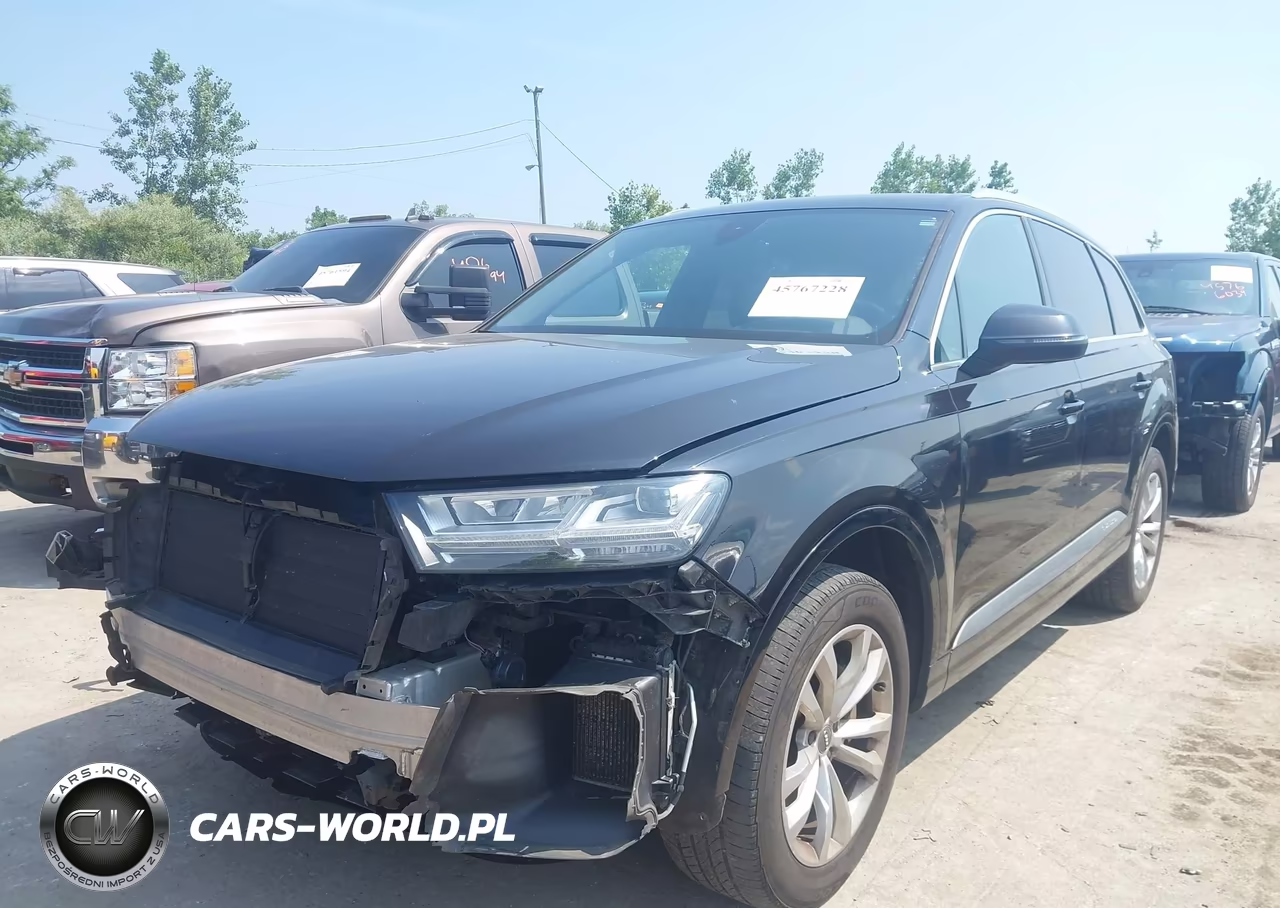 2017 Audi Q7 3.0T Premium VIN:WA1LAAF75HD033174 - 2