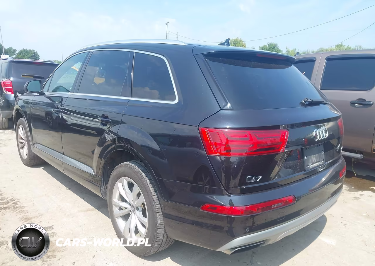 2017 Audi Q7 3.0T Premium VIN:WA1LAAF75HD033174 - 3