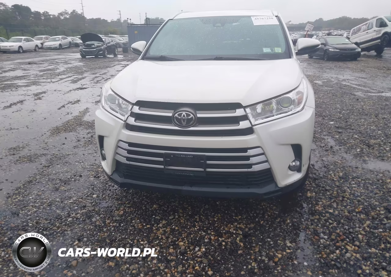 2019 Toyota Highlander Xle VIN:5TDJZRFH8KS628805 - 12