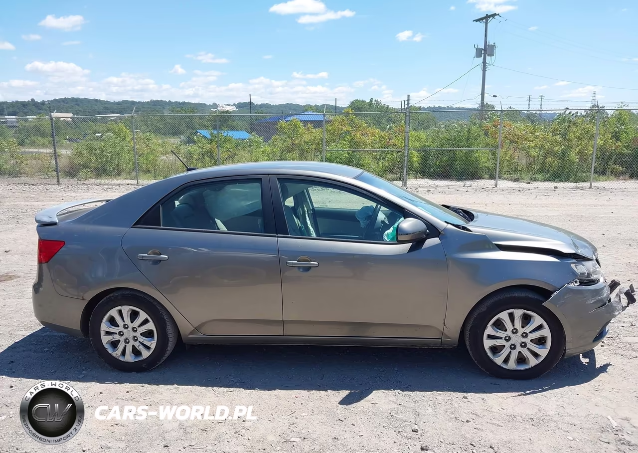 2011 Kia Forte Ex VIN:KNAFU4A23B5355916 - 13