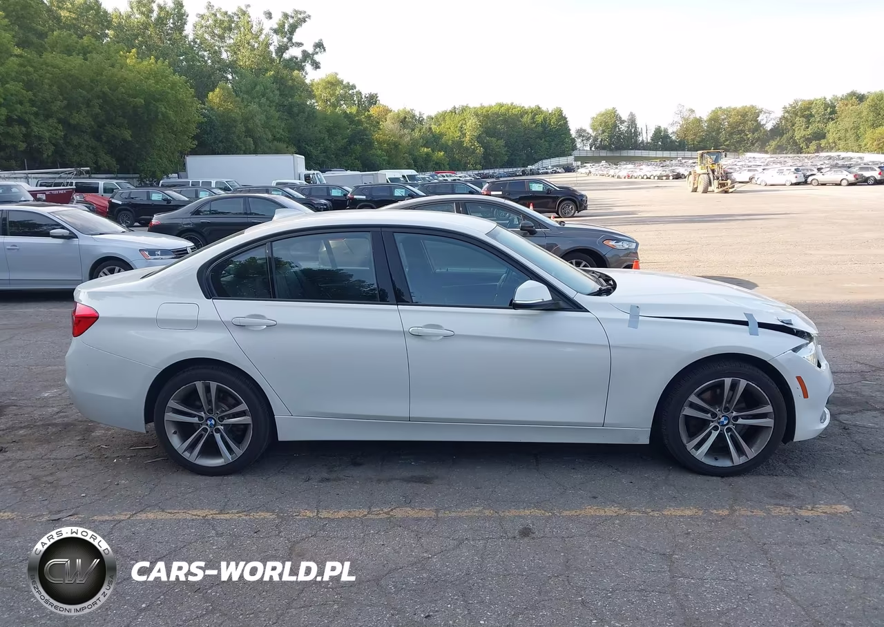 2018 BMW 330I xDrive VIN:WBA8D9C5XJA615246 - 13