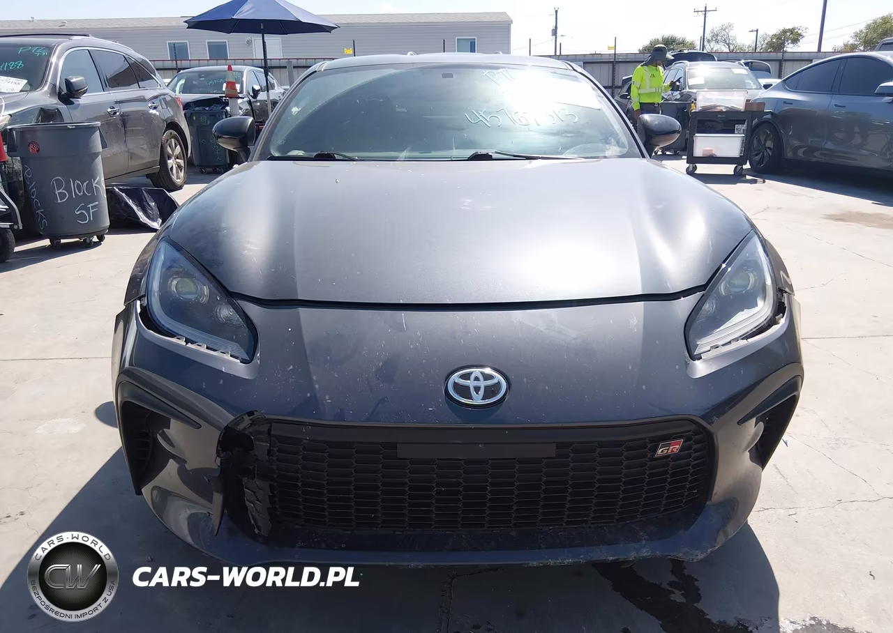 2024 Toyota Gr86 Premium VIN:JF1ZNBE10R8757880 - 13