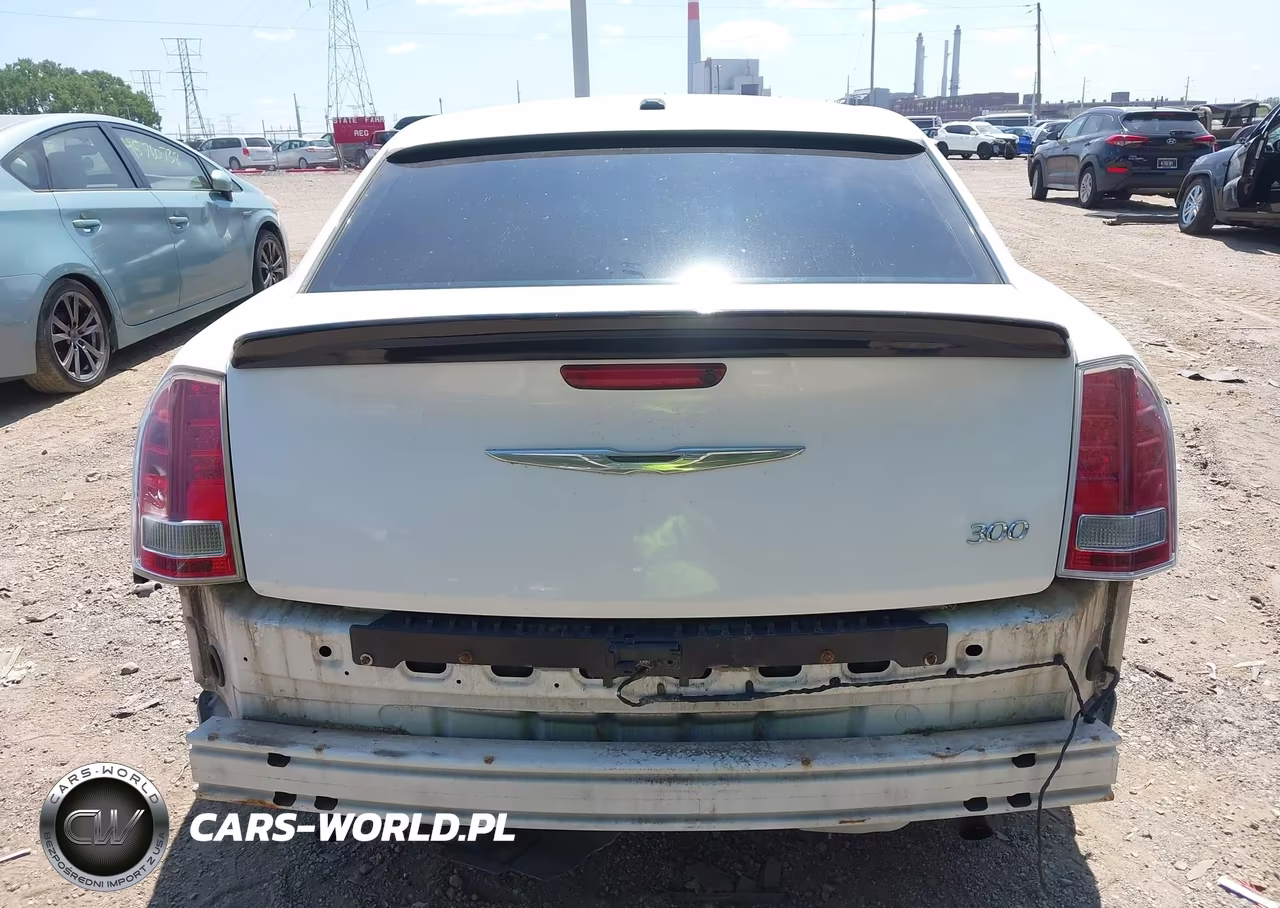 2013 Chrysler 300 Motown VIN:2C3CCAAG0DH743477 - 17