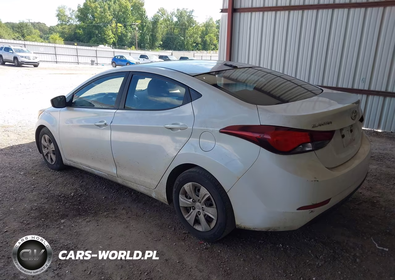 2016 Hyundai Elantra Se VIN:5NPDH4AE6GH704406 - 3