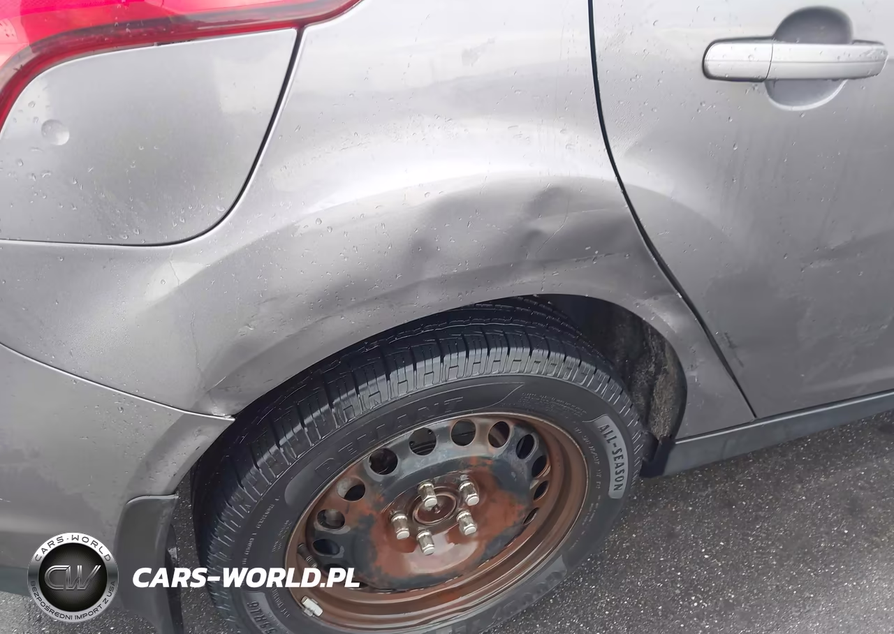2012 Ford Focus Titanium VIN:1FAHP3N23CL282850 - 12