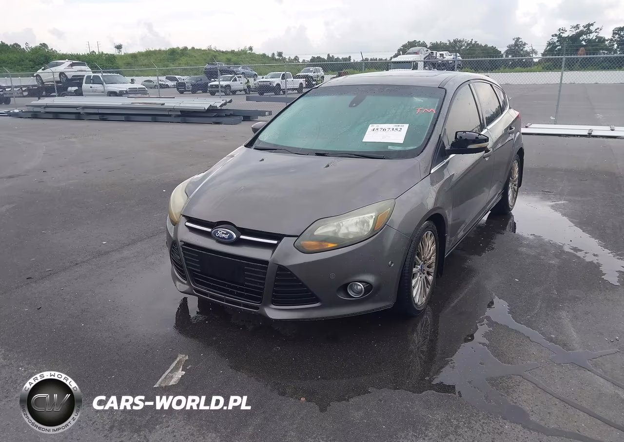 2012 Ford Focus Titanium VIN:1FAHP3N23CL282850 - 2