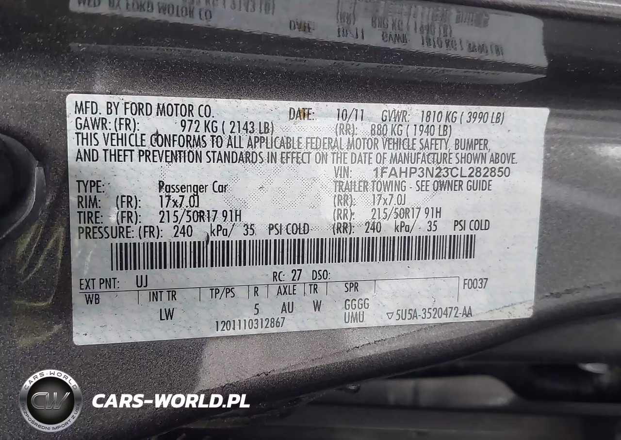 2012 Ford Focus Titanium VIN:1FAHP3N23CL282850 - 9