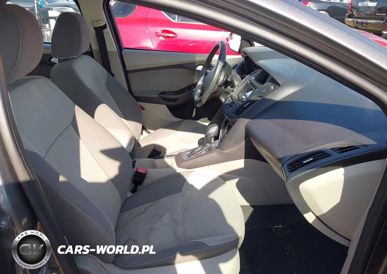 2013 Ford Focus Se VIN:1FADP3K21DL374771 - 5