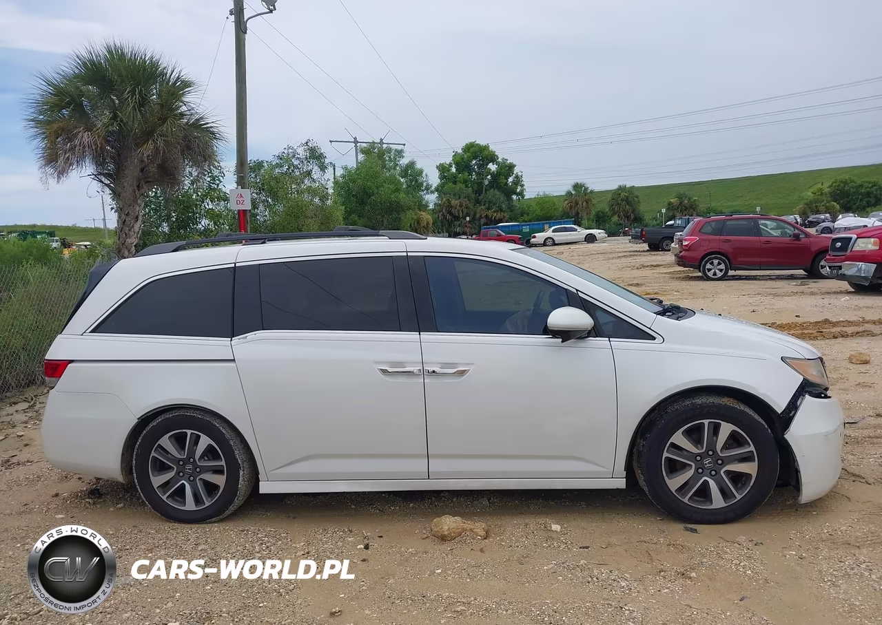 2014 Honda Odyssey Touring-Touring Elite VIN:5FNRL5H93EB125002 - 13