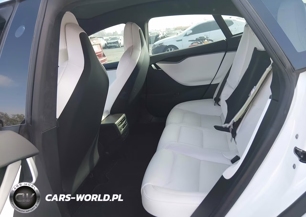 2018 Tesla Model S 100D-75D-P100D VIN:5YJSA1E2XJF286240 - 8