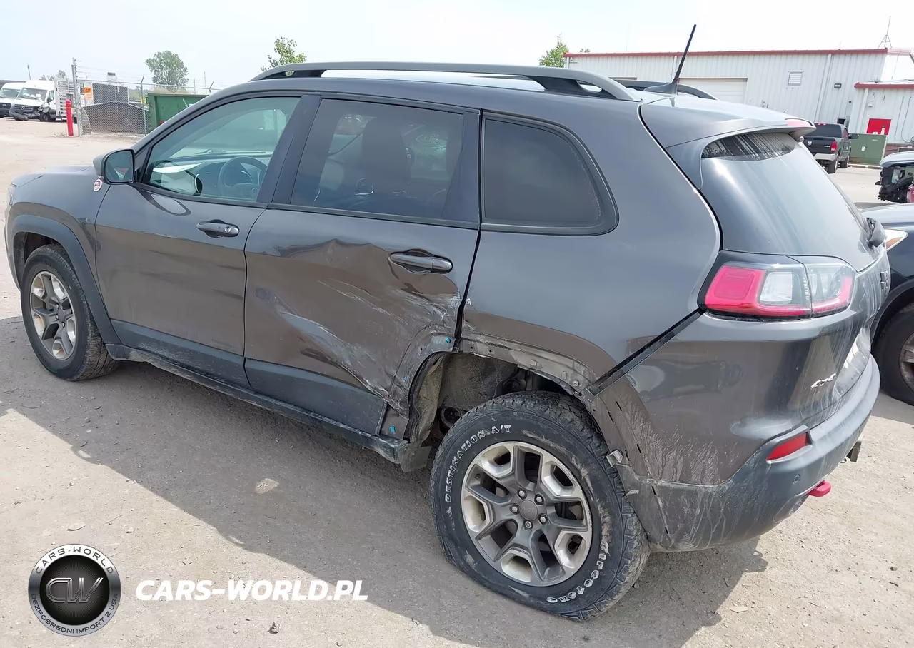 2019 Jeep Cherokee Trailhawk 4X4 VIN:1C4PJMBX7KD427295 - 3