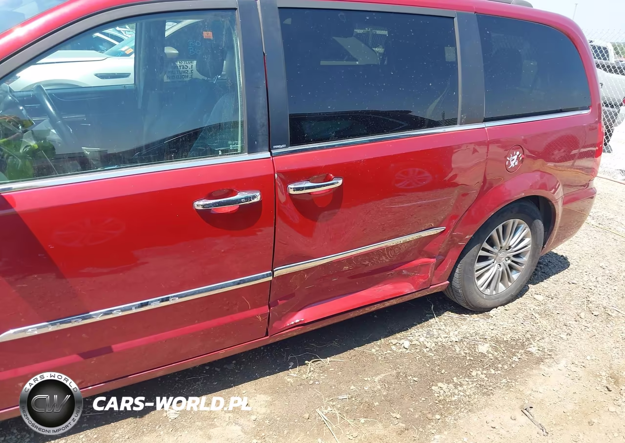 2013 Chrysler Town & Country Touring-L VIN:2C4RC1CG8DR769435 - 6