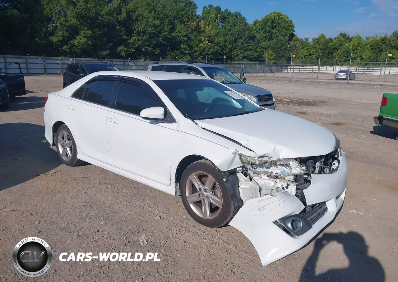 2014 Toyota Camry Se – zdjęcie 1 z 16