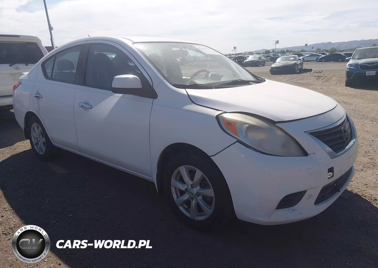 2014 Nissan Versa 1.6 Sv – zdjęcie 1 z 11