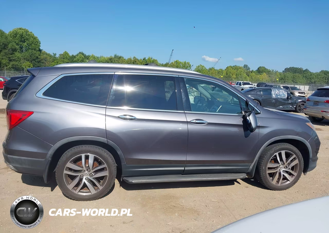 2016 Honda Pilot Touring VIN:5FNYF6H97GB040966 - 13