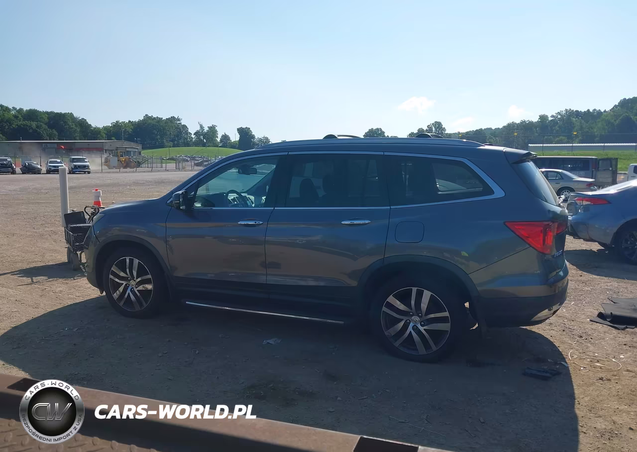 2016 Honda Pilot Touring VIN:5FNYF6H97GB040966 - 14