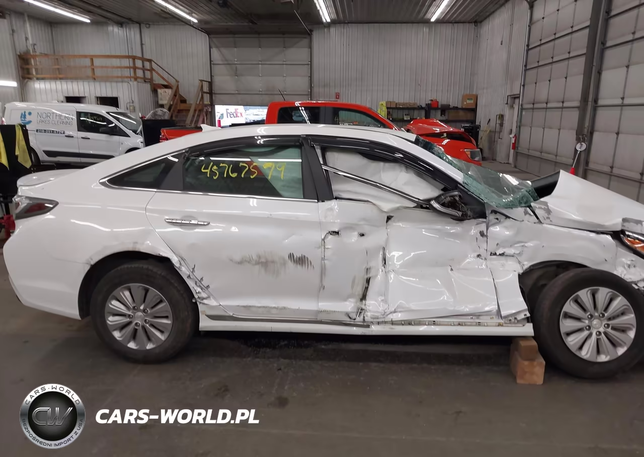 2017 Hyundai Sonata Hybrid Se VIN:KMHE24L12HA060066 - 14