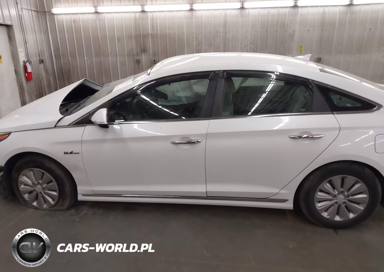 2017 Hyundai Sonata Hybrid Se VIN:KMHE24L12HA060066 - 15