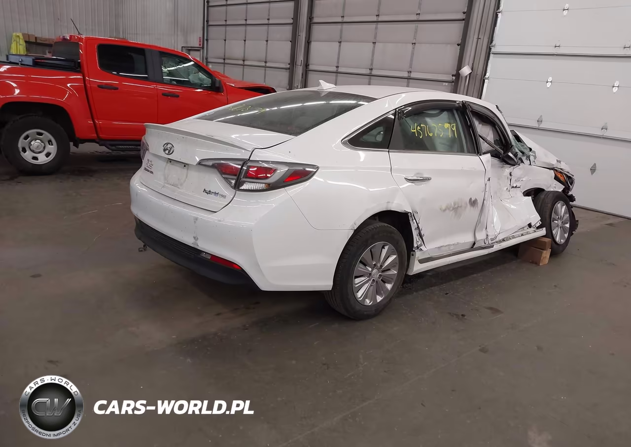 2017 Hyundai Sonata Hybrid Se VIN:KMHE24L12HA060066 - 4