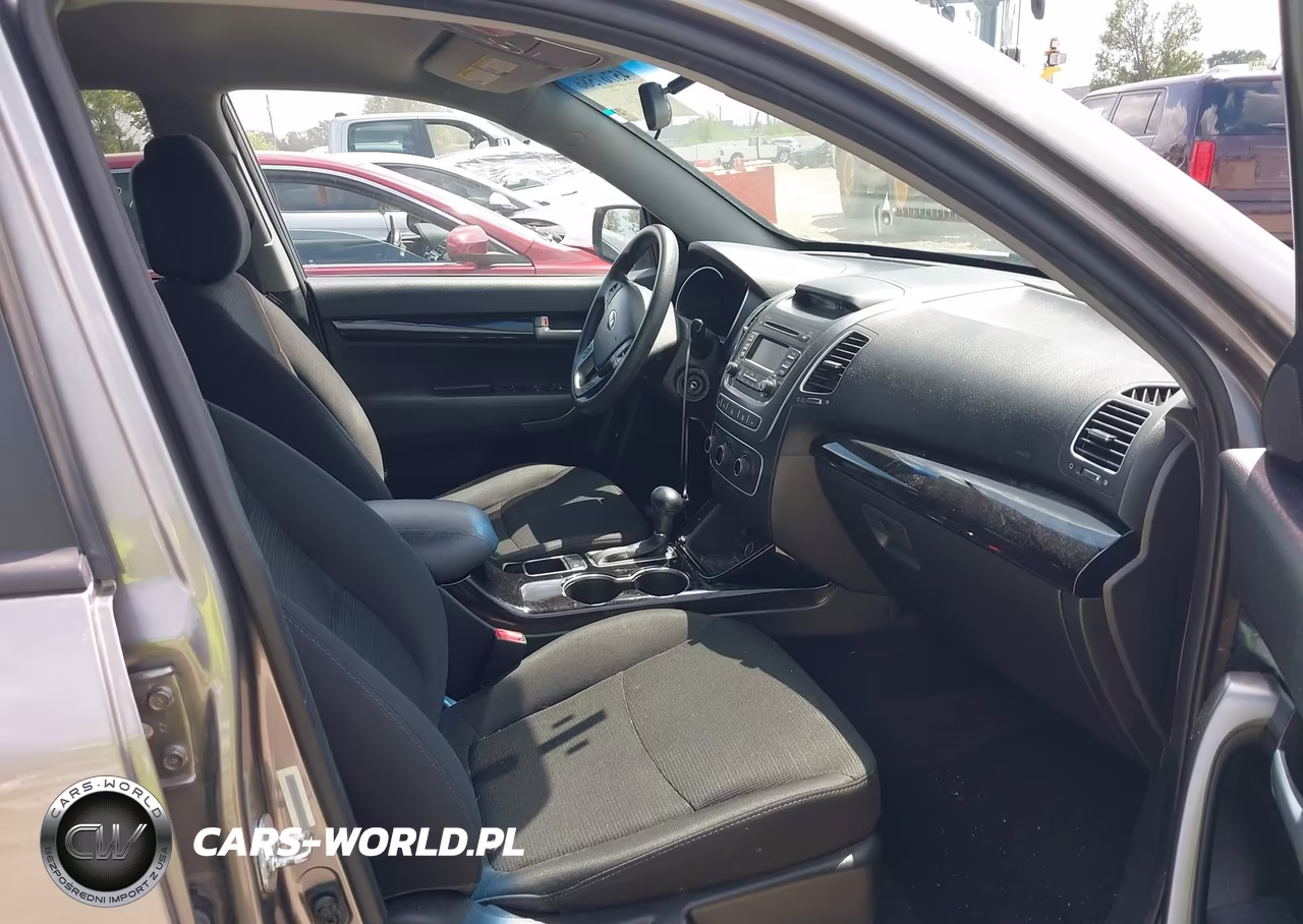2015 Kia Sorento Lx VIN:5XYKT3A61FG603515 - 5