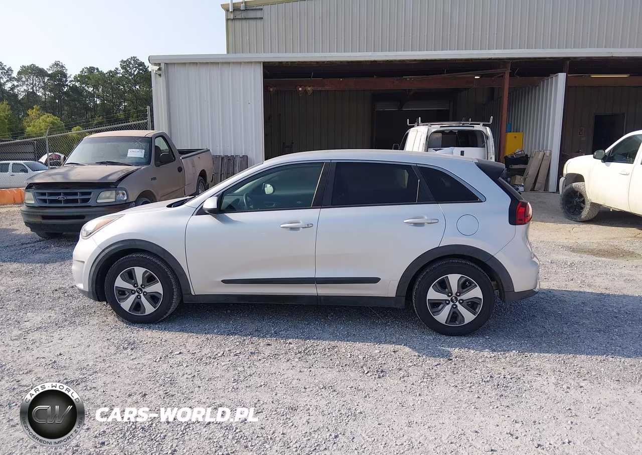 2018 Kia Niro Fe VIN:KNDCB3LC2J5200848 - 14