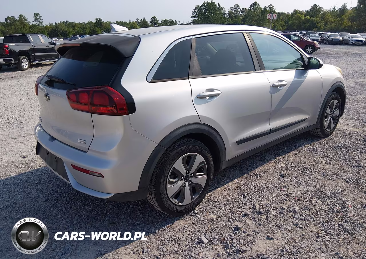 2018 Kia Niro Fe VIN:KNDCB3LC2J5200848 - 4