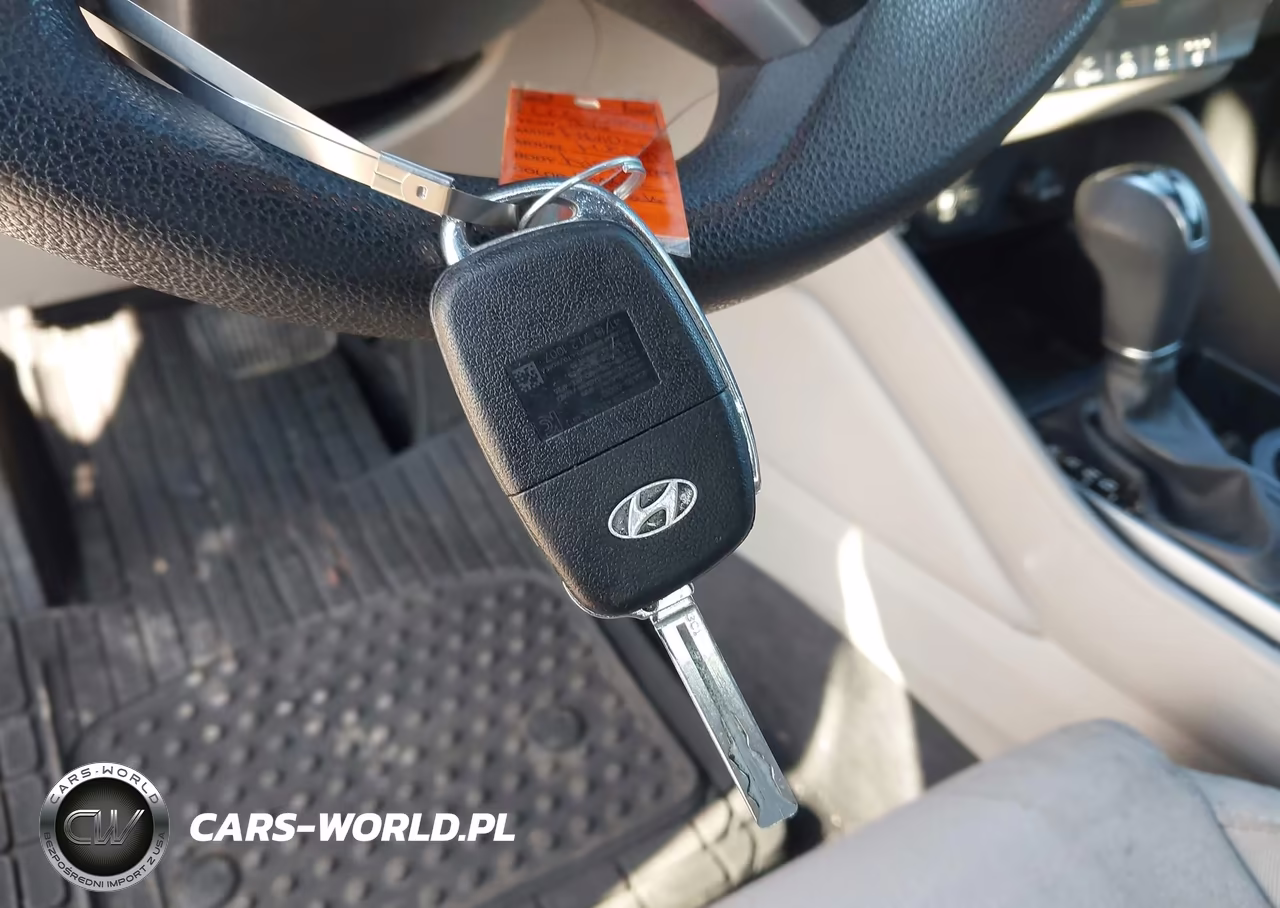 2018 Hyundai Tucson Sel VIN:KM8J3CA42JU760614 - 11