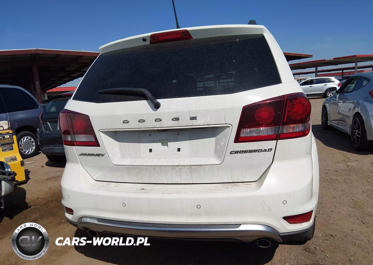 2017 Dodge Journey Crossroad Plus VIN:3C4PDCGG2HT644184 - 16