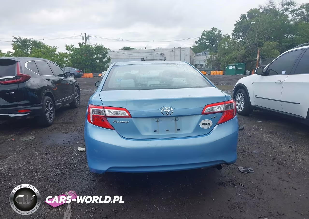 2013 Toyota Camry Le VIN:4T1BF1FK1DU660631 - 16