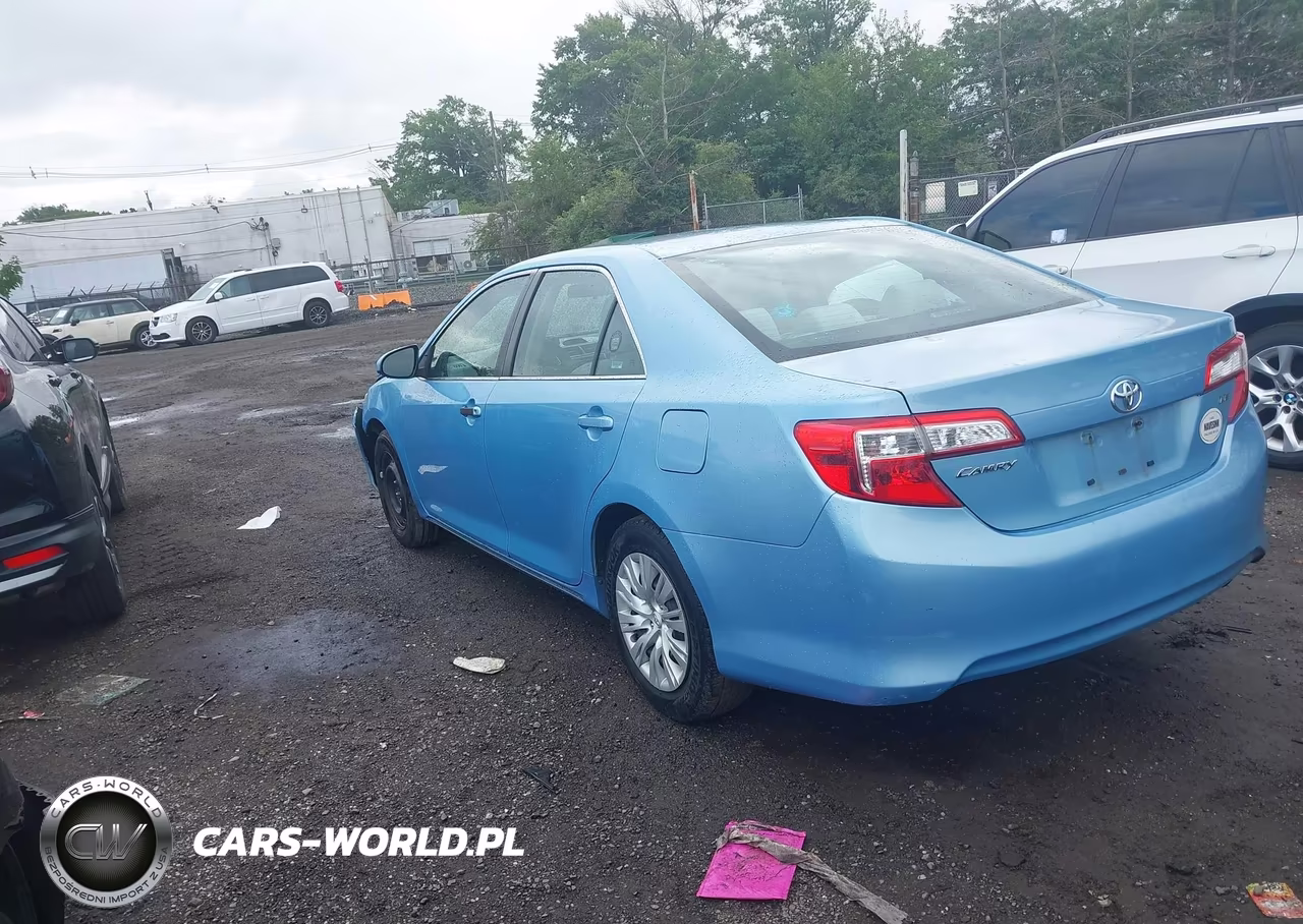 2013 Toyota Camry Le VIN:4T1BF1FK1DU660631 - 3