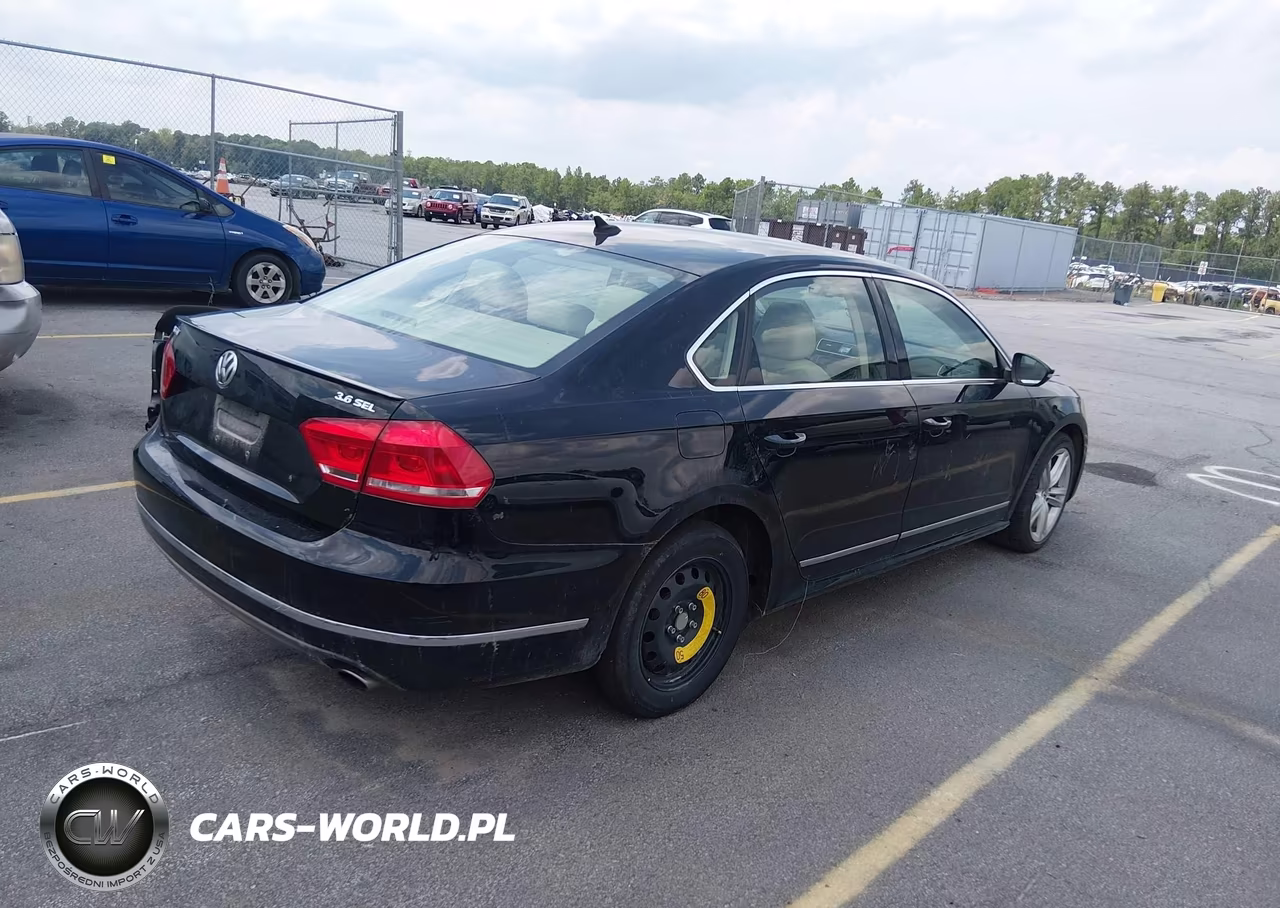 2012 Volkswagen Passat 3.6L V6 Sel Premium VIN:1VWCM7A31CC013052 - 4
