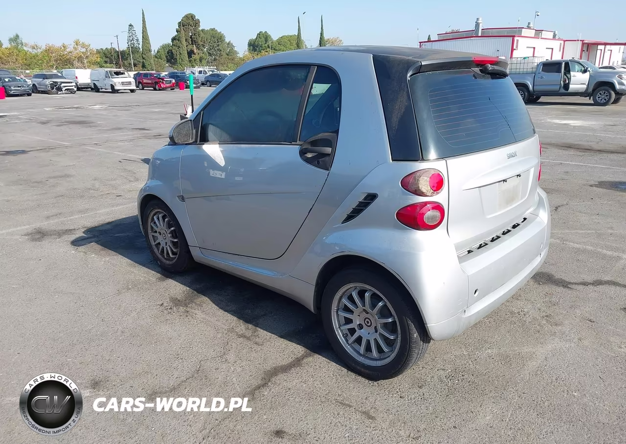 2011 Smart Fortwo Passion-Pure VIN:WMEEJ3BA3BK467125 - 3
