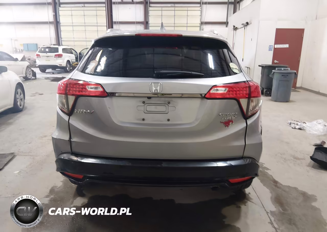 2019 Honda Hr-V Sport VIN:3CZRU6H13KG725757 - 17