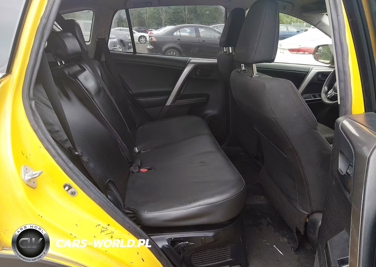 2018 Toyota Rav4 Hybrid Le VIN:JTMRJREVXJD258775 - 8