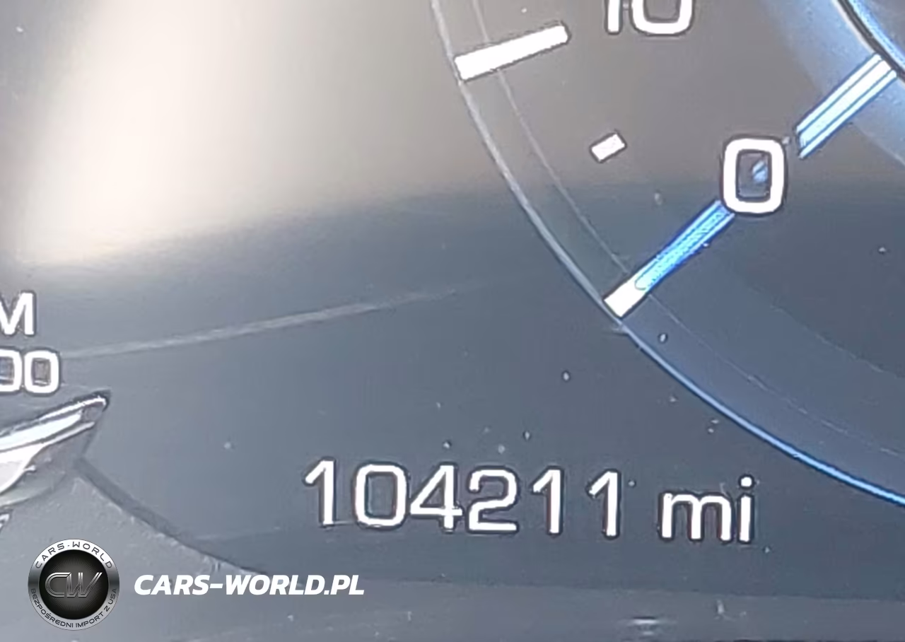 2018 Cadillac Escalade Luxury VIN:1GYS4BKJXJR238816 - 15
