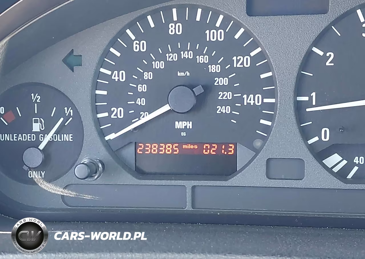 1999 BMW 323Ic VIN:WBABJ8333XEM23529 - 16