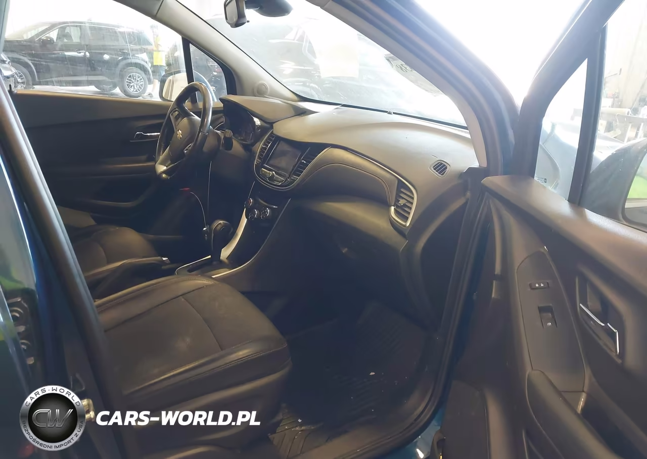 2020 Chevrolet Trax Fwd Lt VIN:3GNCJLSB7LL240817 - 5
