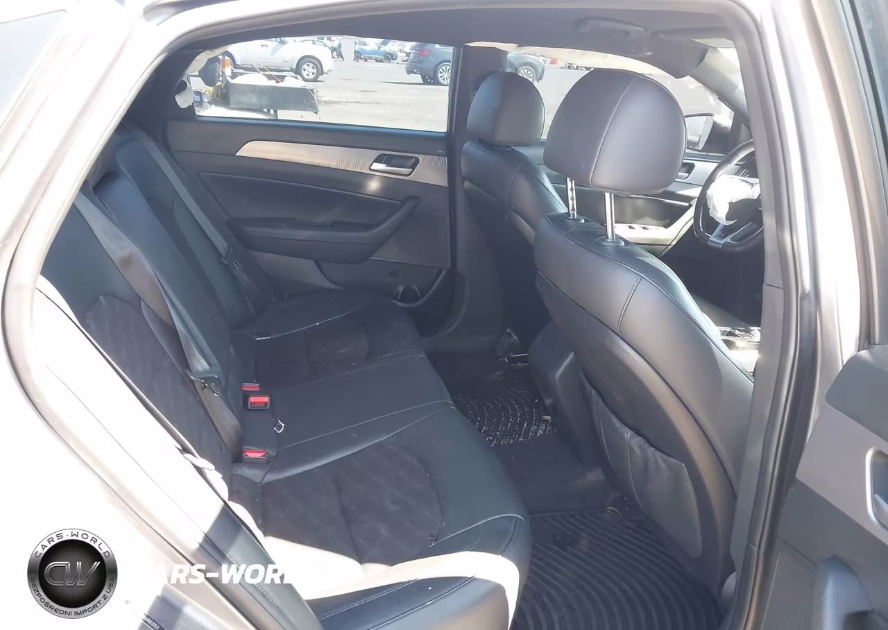 2018 Hyundai Sonata Sport 2.0T VIN:5NPE34AB4JH662057 - 8