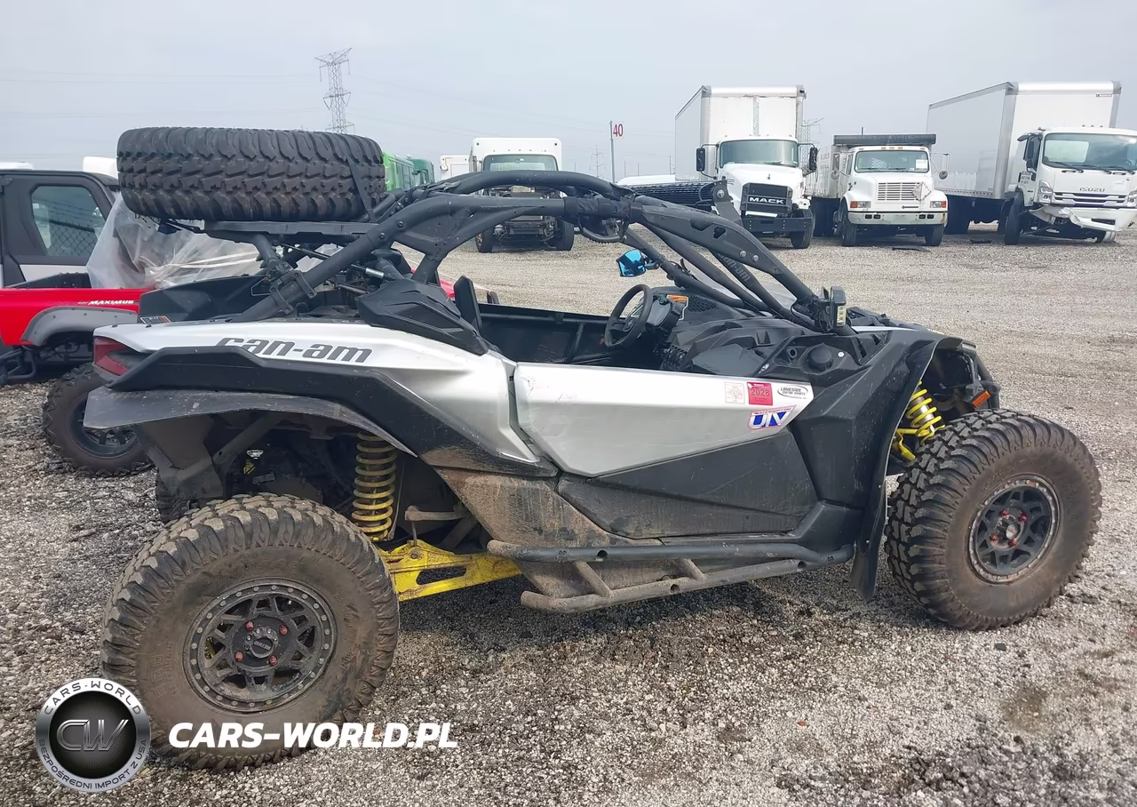 2019 Can-Am Maverick X3 Turbo VIN:3JBVGAY44KK002959 - 4