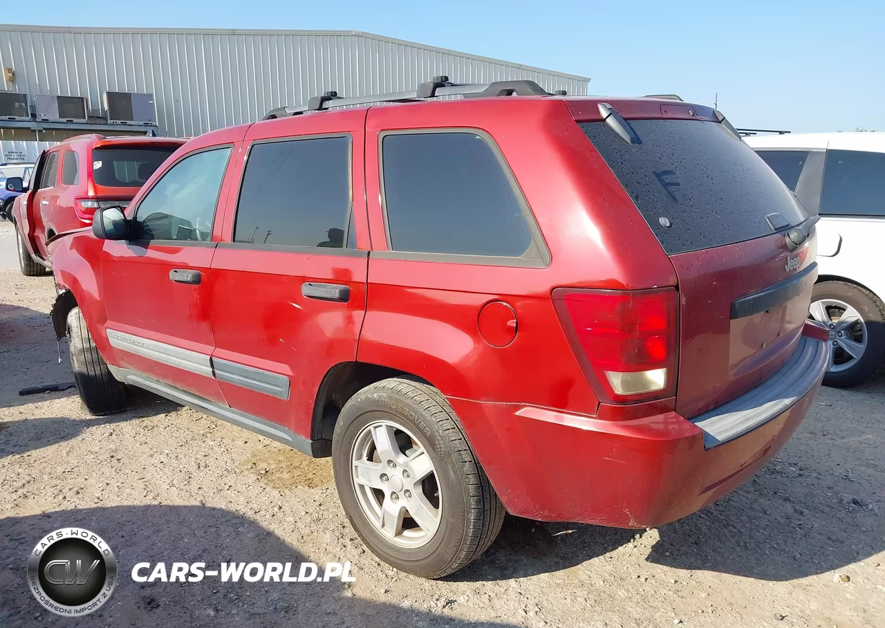 2005 Jeep Grand Cherokee Laredo VIN:1J4GS48K75C633388 - 3